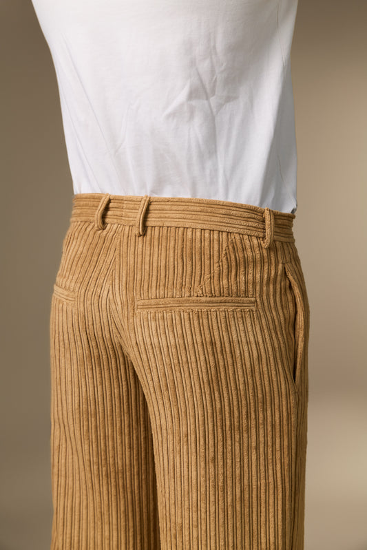 Arrigo - Hose in Terracotta-Cord - die letzte ihrer Art