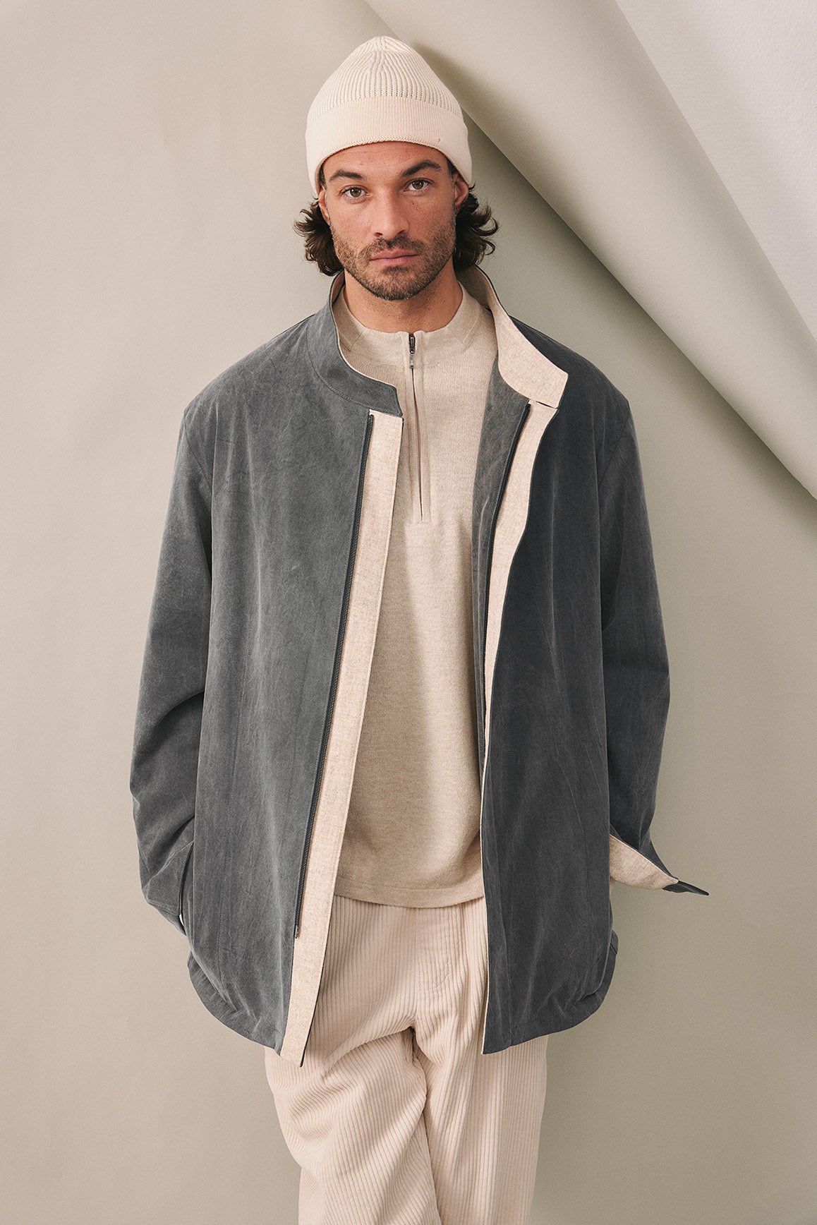 HARTWICH Atelier Edition: Exilles mit naturfarbenem Loden - Ein Einzelstück in Gr. 52.