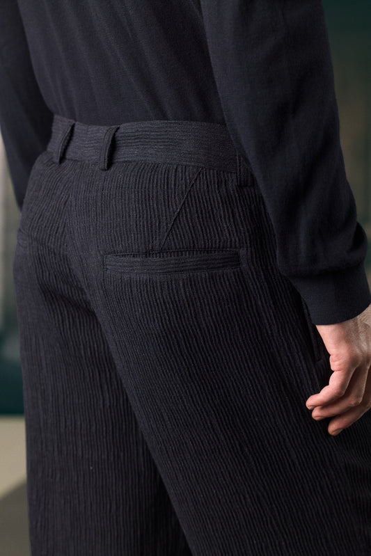 Bega - Hose in creppiger Rippenstruktur - die letzte ihrer Art